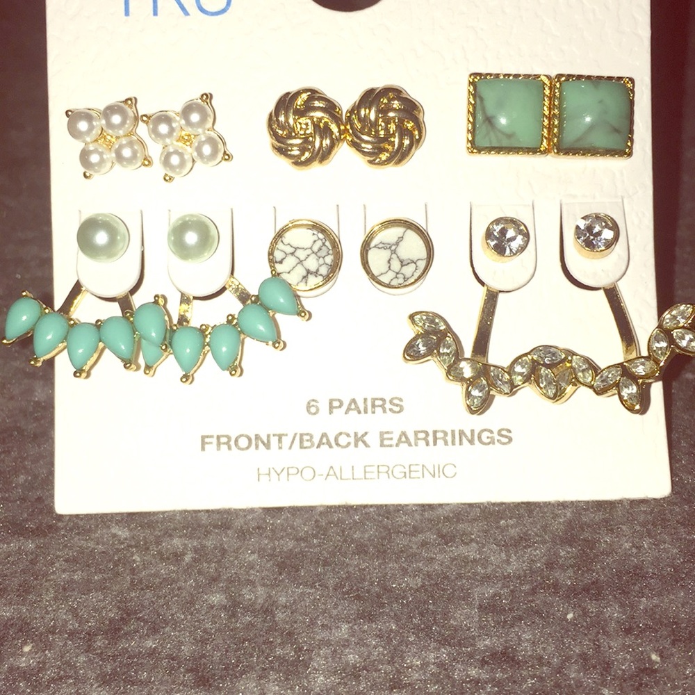 Earrings set